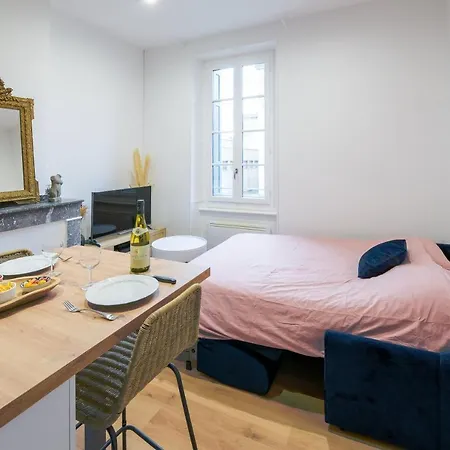 公寓 Romantique Duplex Au Pied De La Cite