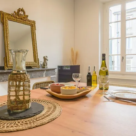 Romantique Duplex Au Pied De La Cite Apartment *